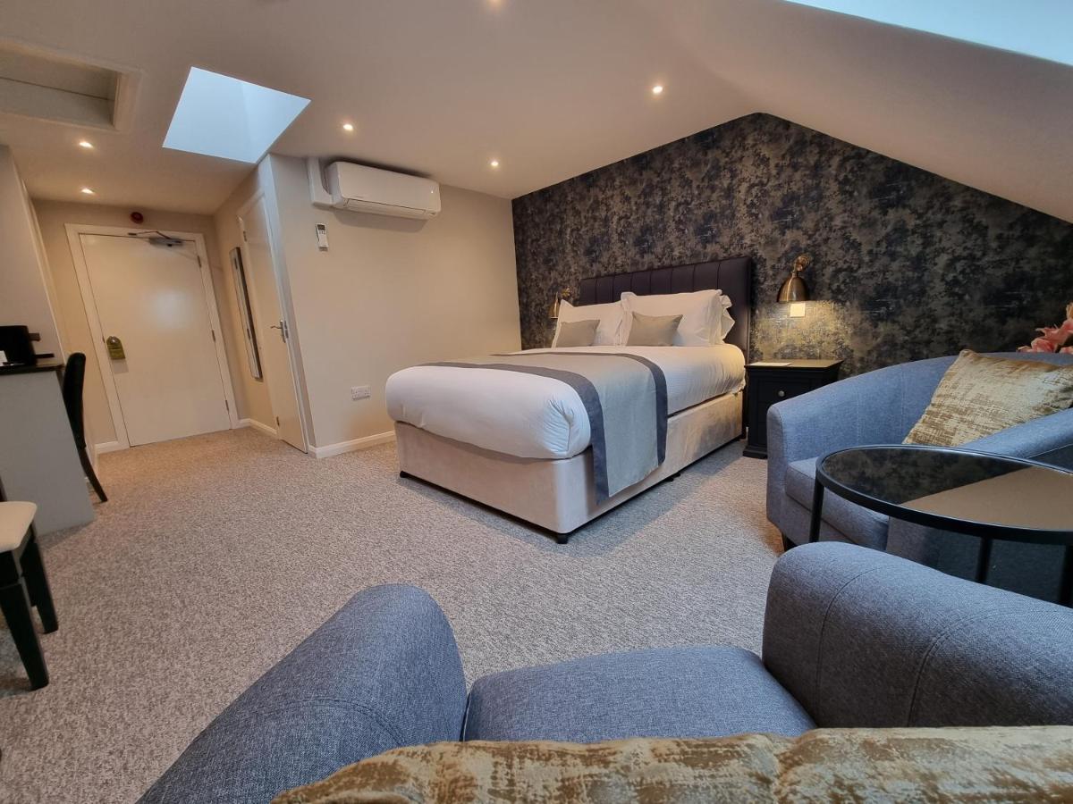 Hotel Number Four At Stow-on-the-Wold